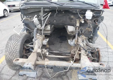 2005 Chevrolet Tahoe Lt from USA, damaged, VIN 1GNEC13T85R100074